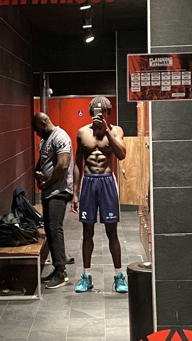 Perfil de Apollinaire